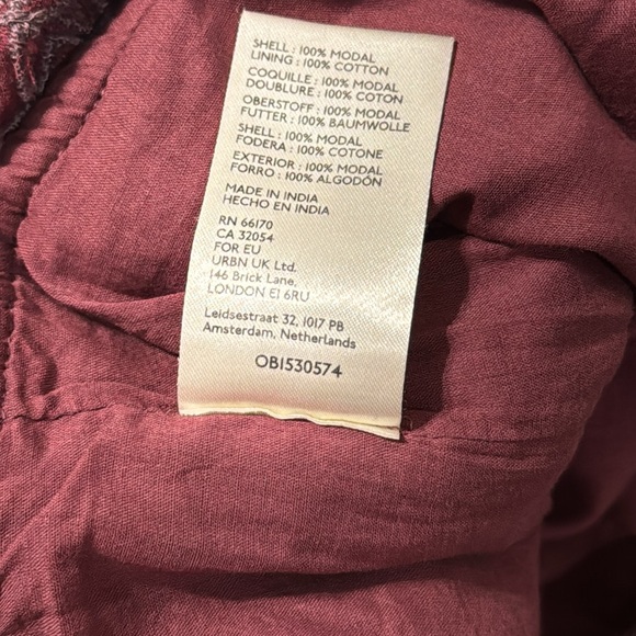 NWT Free People Weila Lace Trim Romper Deep V-Neck Modal Coverup Pomegranate M - Picture 6 of 6